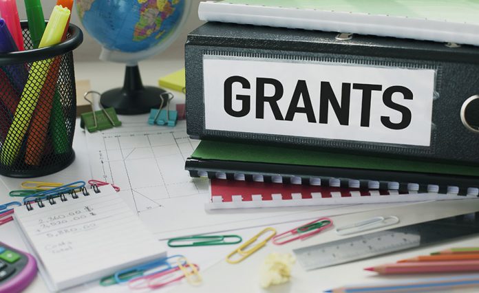 What is a Grant Writer? Grant Writer Jobs and Resources